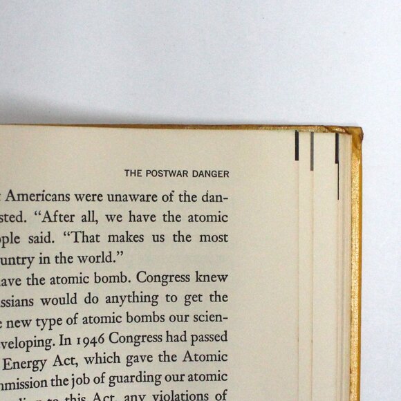The F.B.I. by Quentin Reynolds Plus an Original Newspaper Clipping - Picture 13 of 13